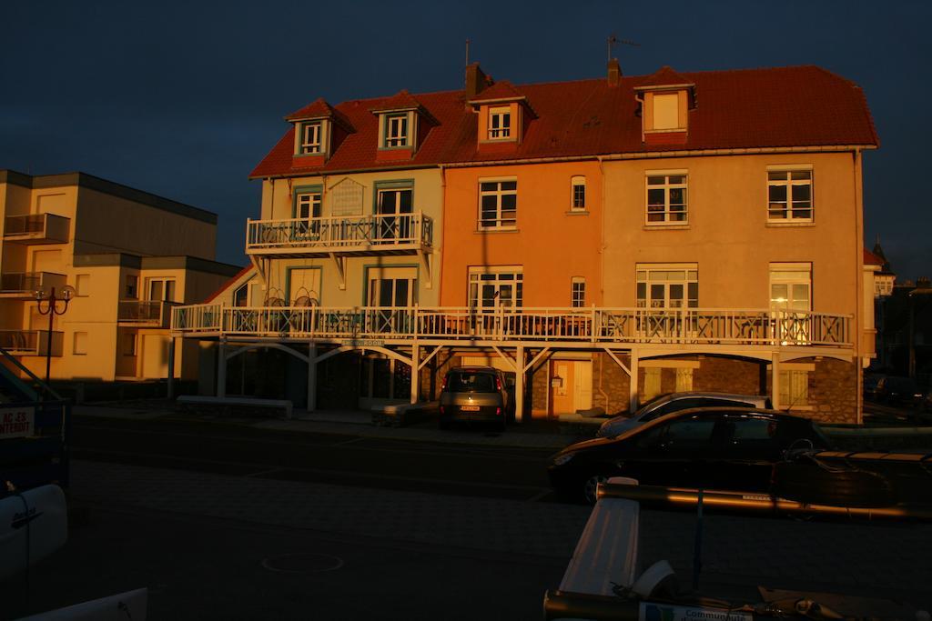 Villa Tremail - La Plage Au Pied De Votre Chambre Wimereux Exterior foto